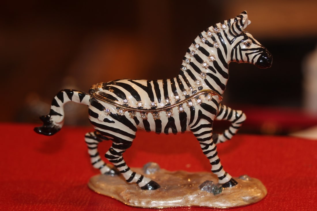 Enamel on Metal Zebra Trinket Box (1 of 4)