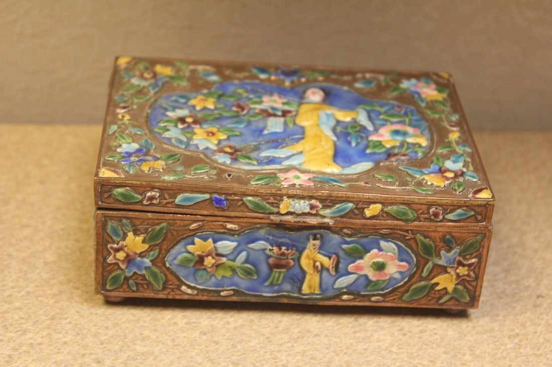 Vintage Chinese Enamel on Copper Box: marked China - 4 3/4" across