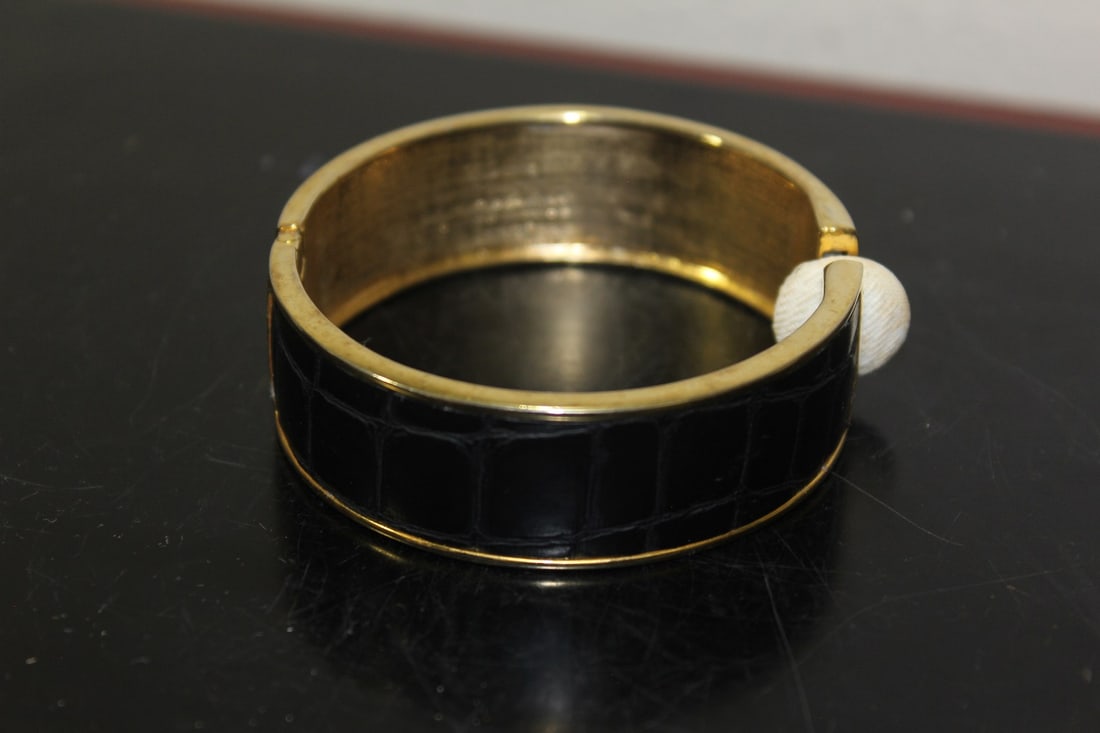 A Costume Bracelet: 2 3/8" in diameter