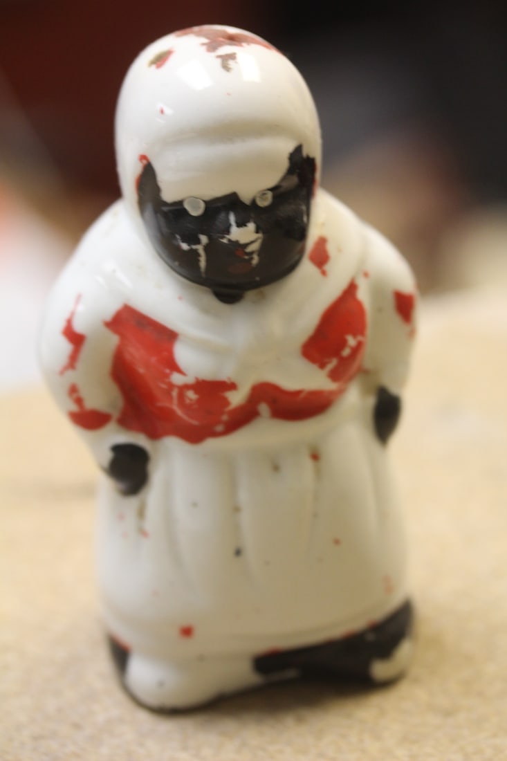 Black Americana Shaker (1 of 6)