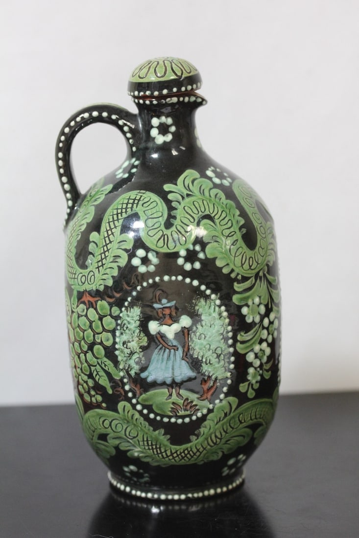 A Schleiss Keramik Gmunder Ewer: with stopper - extremely rare - 8" tall