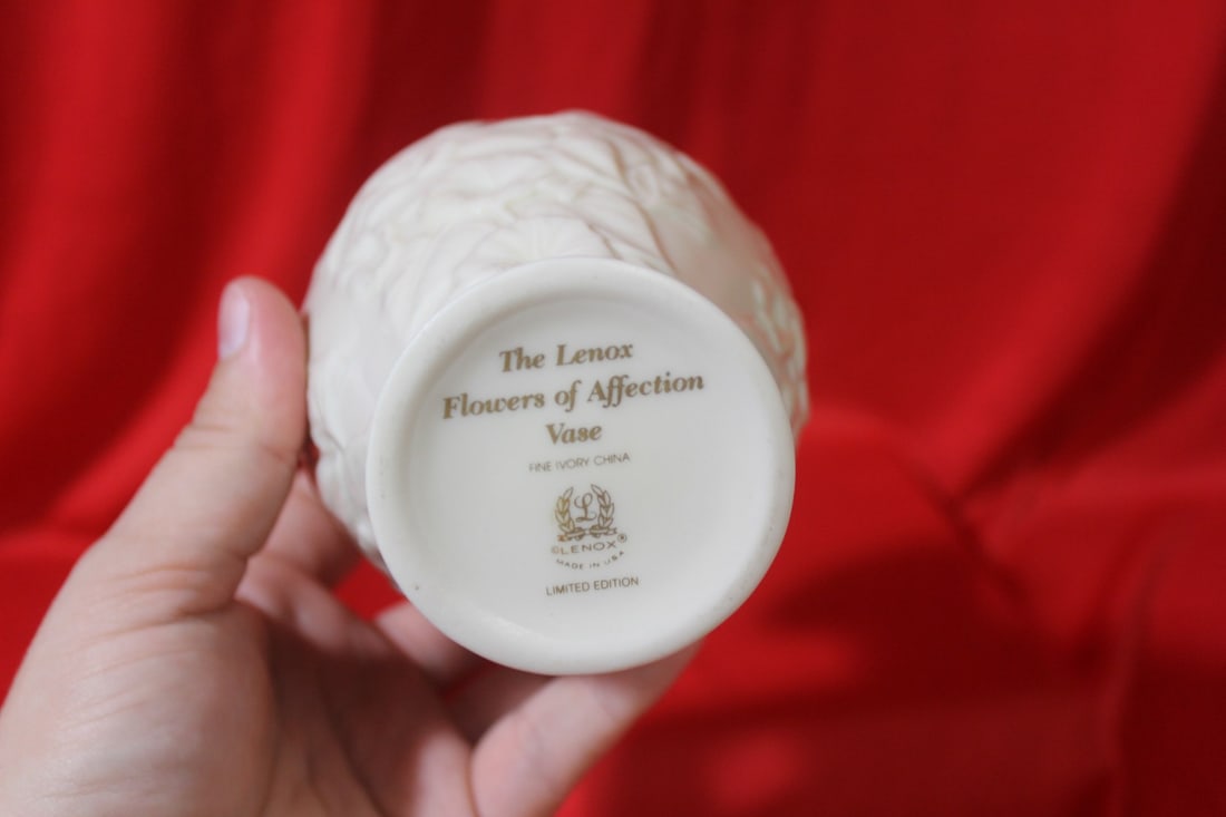 A Lenox Vase - 4