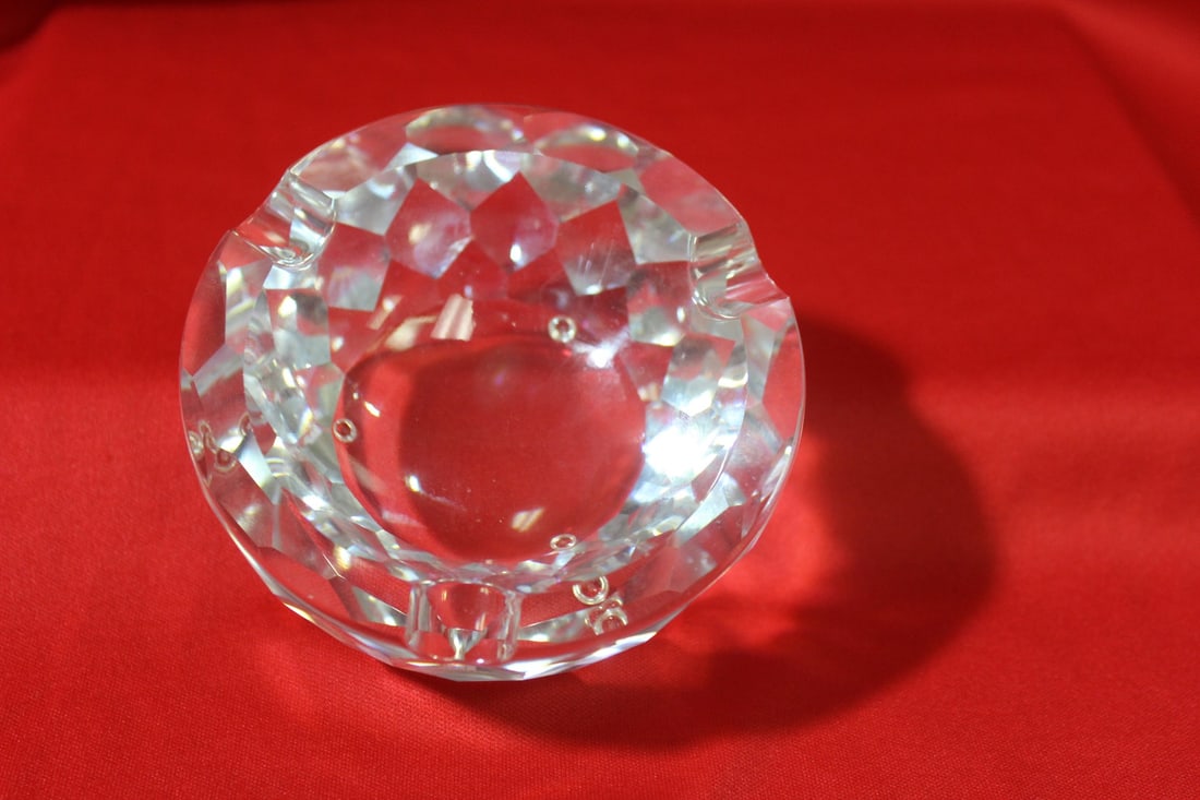 A Swarowski Ashtray - 3