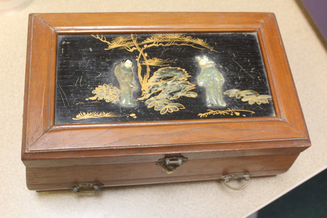 Chinese Music Jewelry Box (1 of 10)