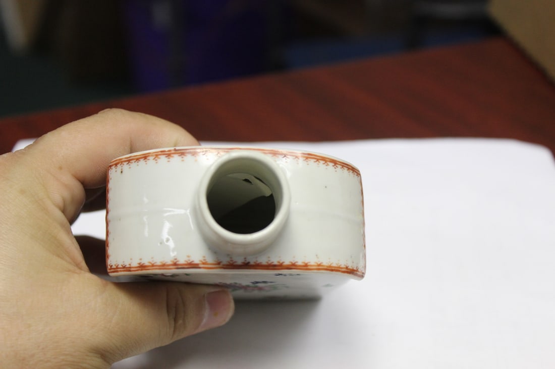 A Chinese Export Tea Container - 3