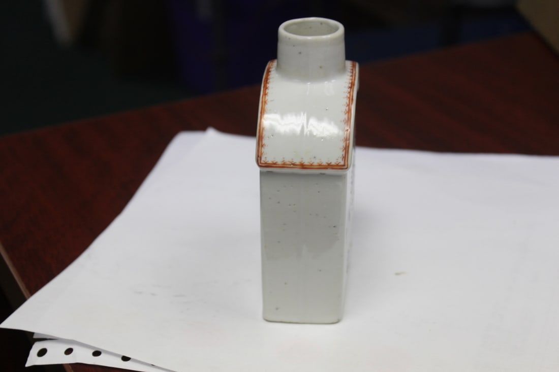 A Chinese Export Tea Container - 4