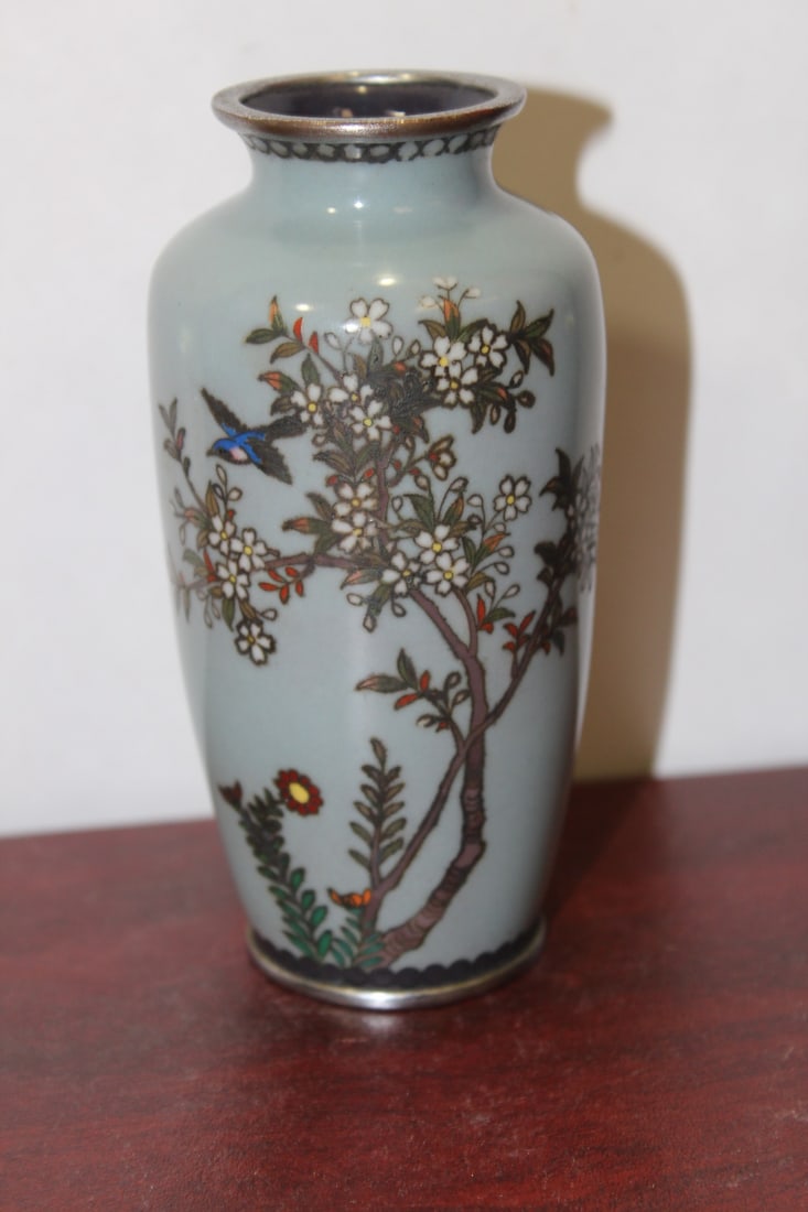 A Japanese Cloisonne Vase: 5" tall - most likely early to mid 20th century