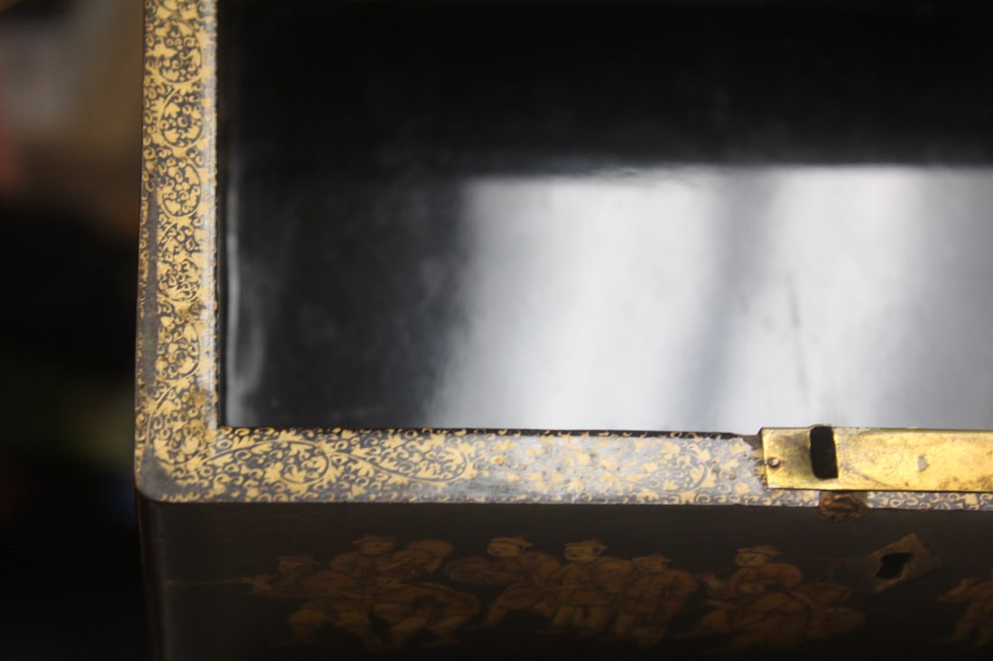 Chinese Export Lacquer Box - 8