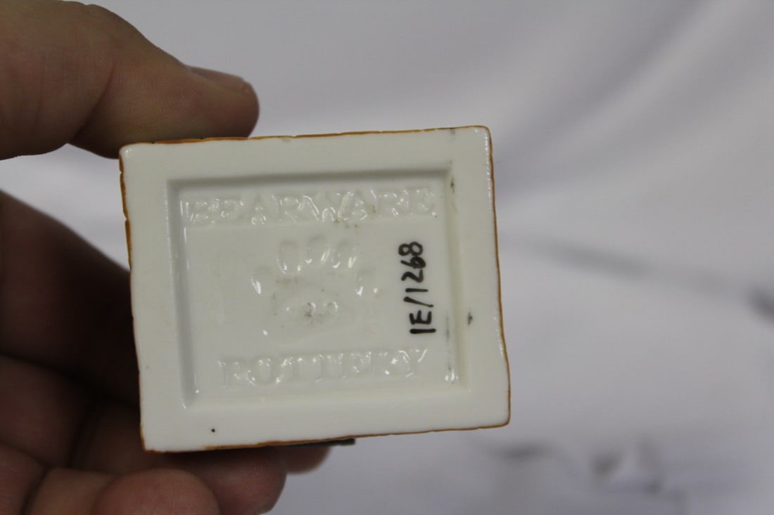 A Bear Trinket Box - 8