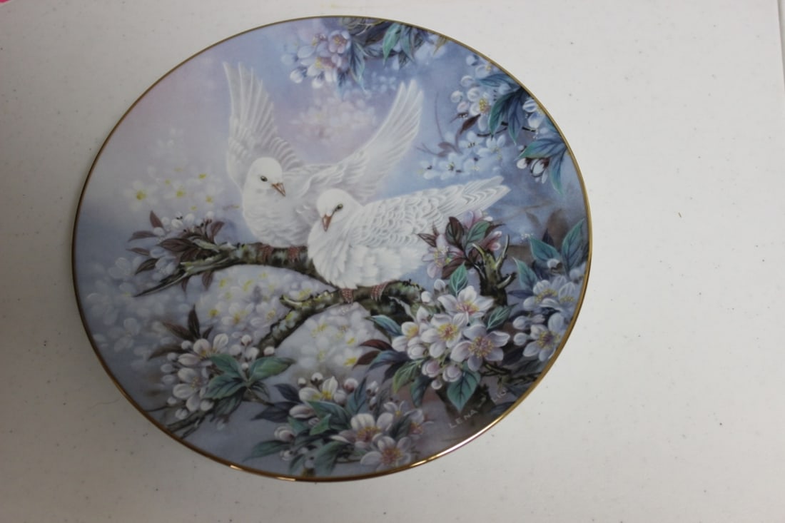 Collector's Plate "The Doves" by Lena Liu: Boxed with COA - 8 1/2 inches in diameter