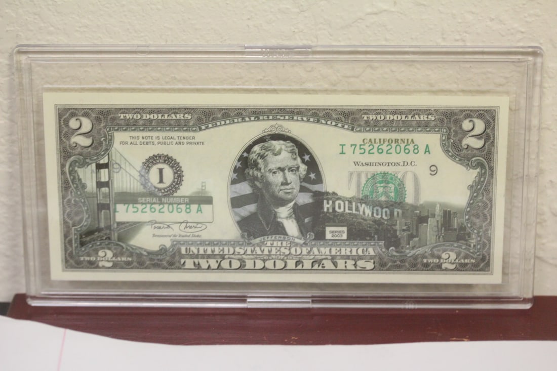 Bicentennial $2.00 Note: inside a lucite case