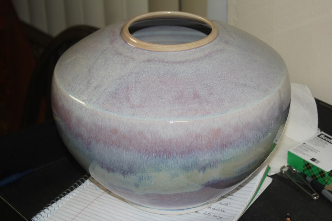 Signed Huntley Art Pottery: dated '93 - 10" wide by 8 1/2" tall