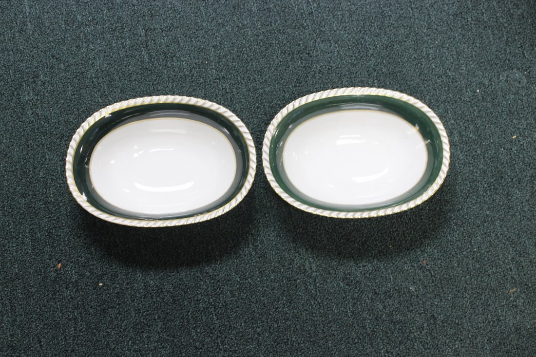 A Pair of German Franconia Oval Bowls: Franconia Selb Bavaria Krautheim "Forest" pattern - 10" across each