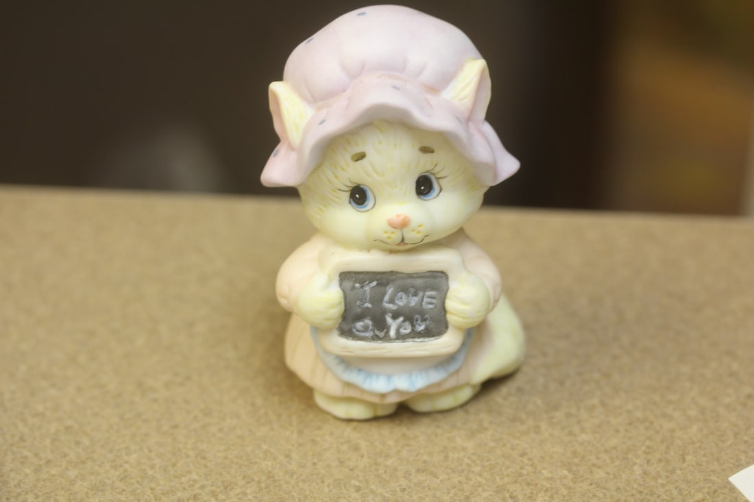 Feline Feelings Carmic Figurine: 4" tall