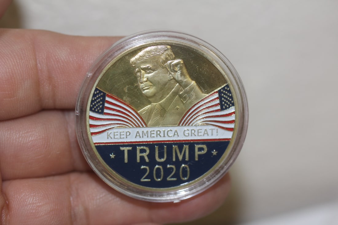 President Trump Commemorative Coin: clad