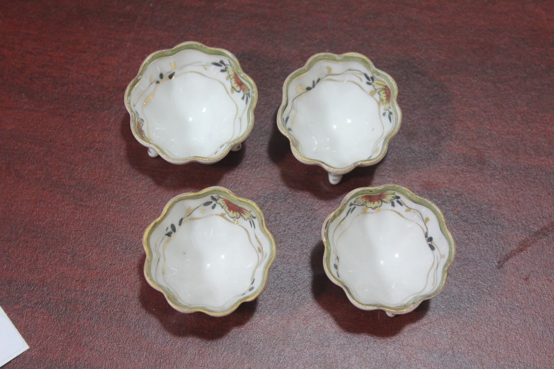 Antique Nipon Small Salt Dishes: 3-legged - 1 1/2" in diameter each