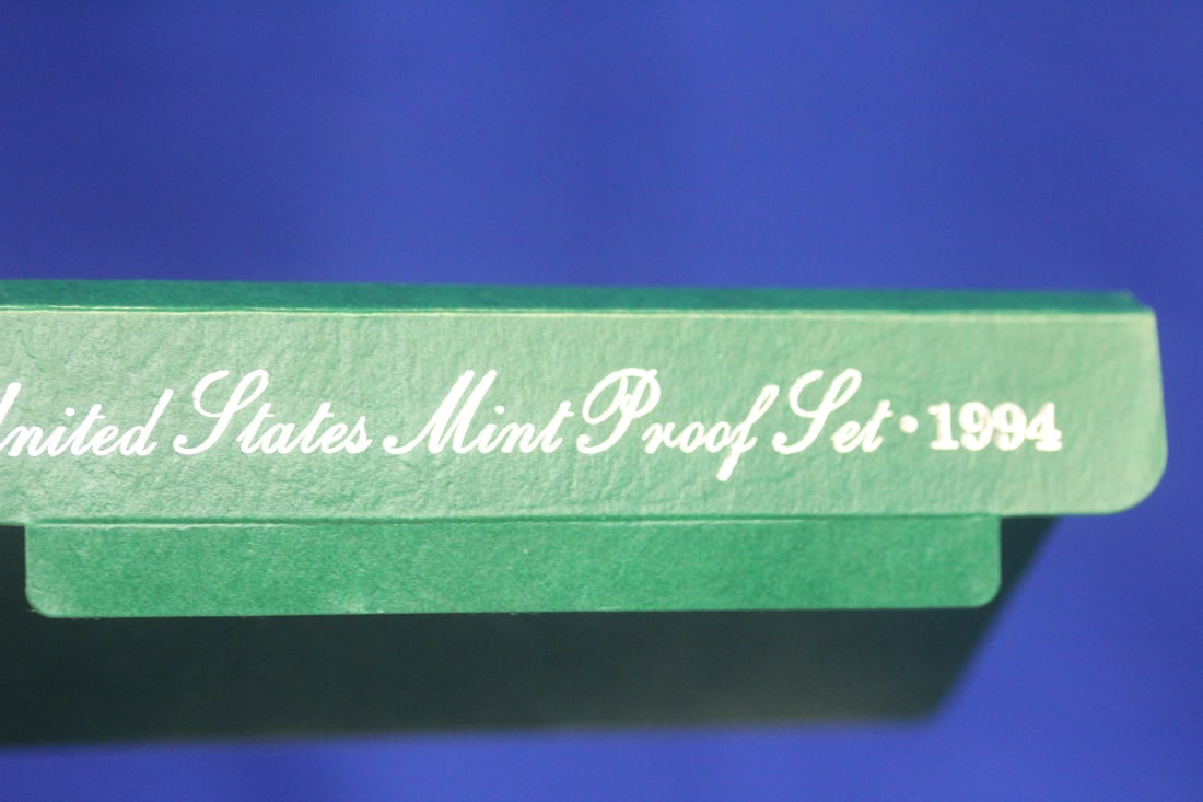 A 1994 US Mint Proof Set - 4