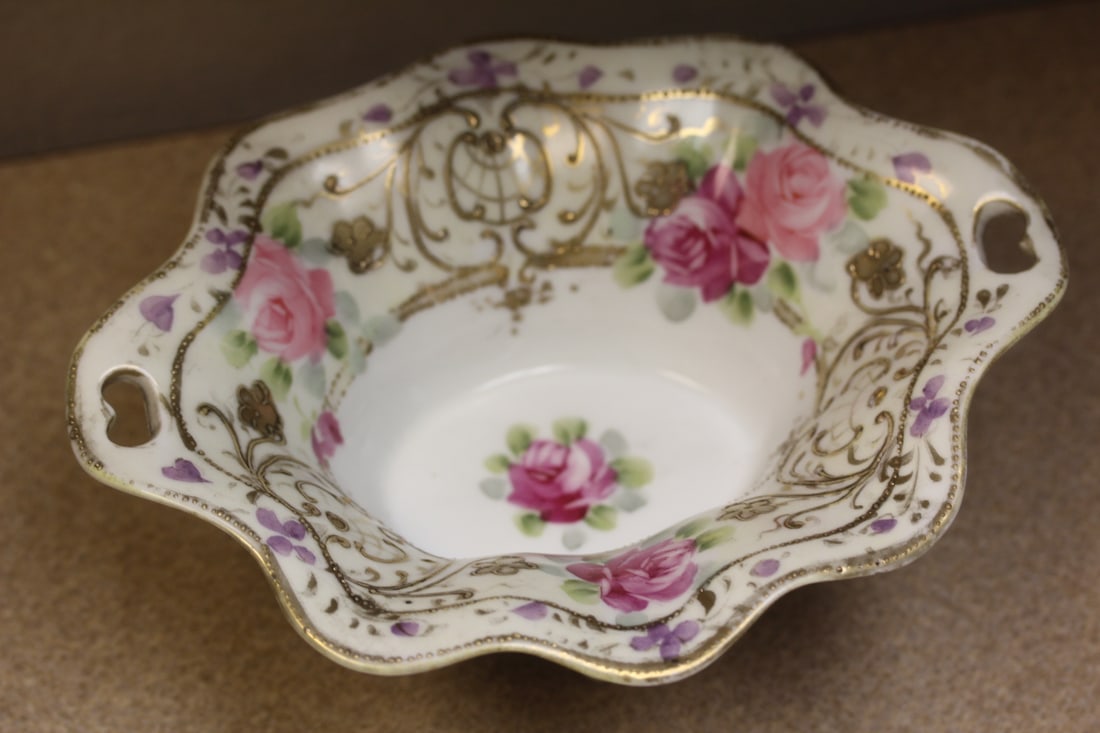 Nippon Two Handle Bowl: hand painted - 7 7/8" in diameter