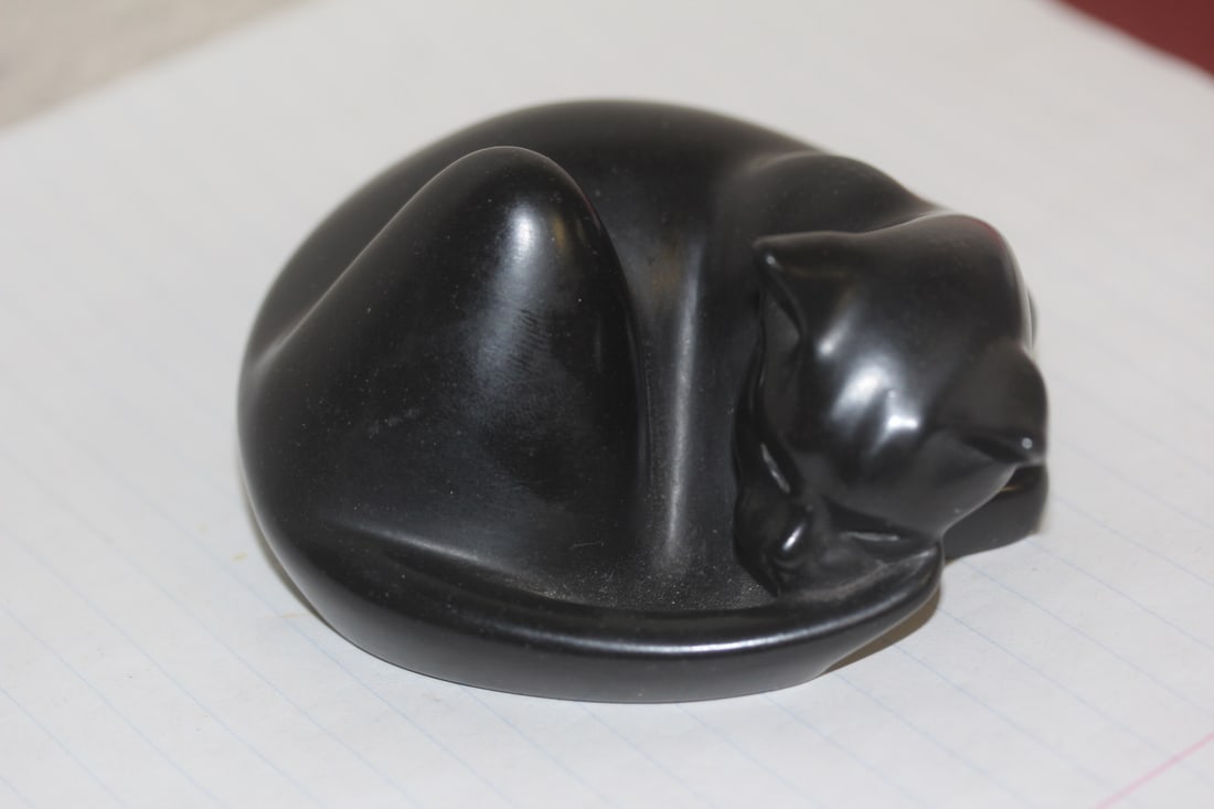 Vintage Darlington Cat: 3 7/8" in diameter