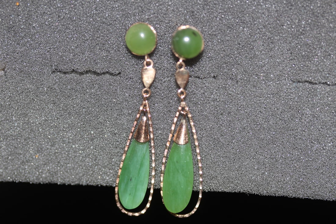 Pair of 14Kt Rose Gold and Jade Dangle Earrings: 14Kt tested