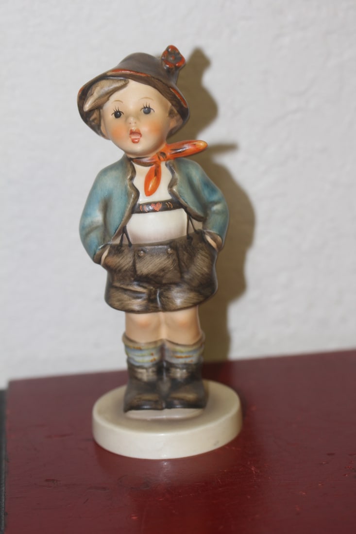 Hummel Figurine (1 of 7)