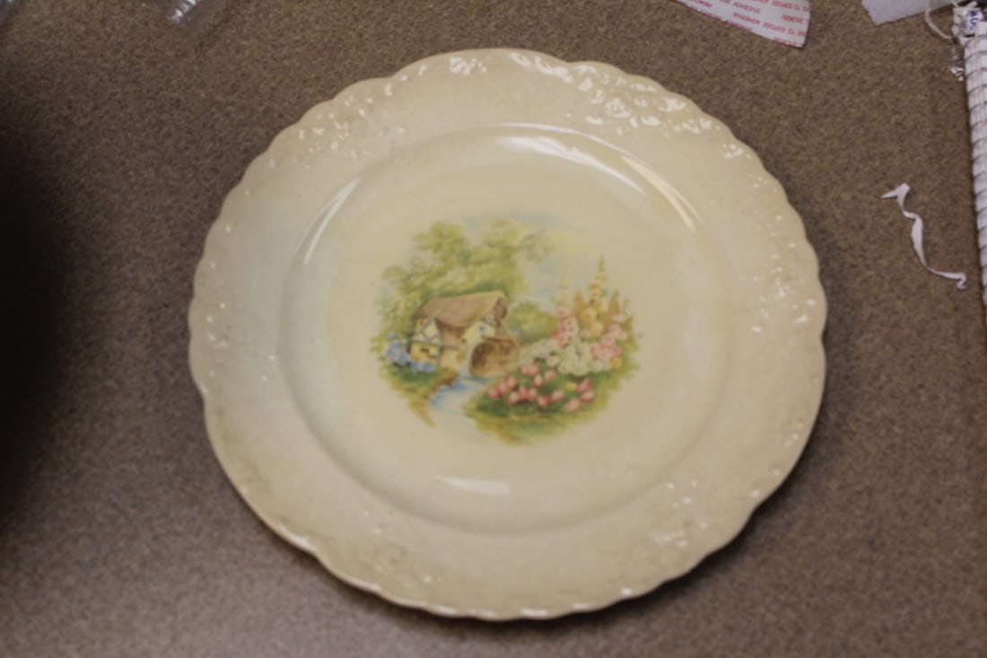 Antique Pottery Plate (1 of 4)
