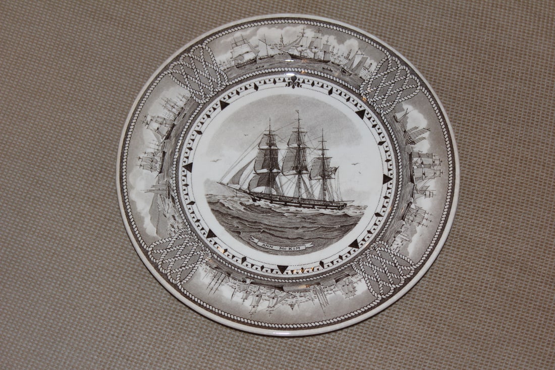 Wedgwood Clipper Chip Plate: 9 3/8" in diameter