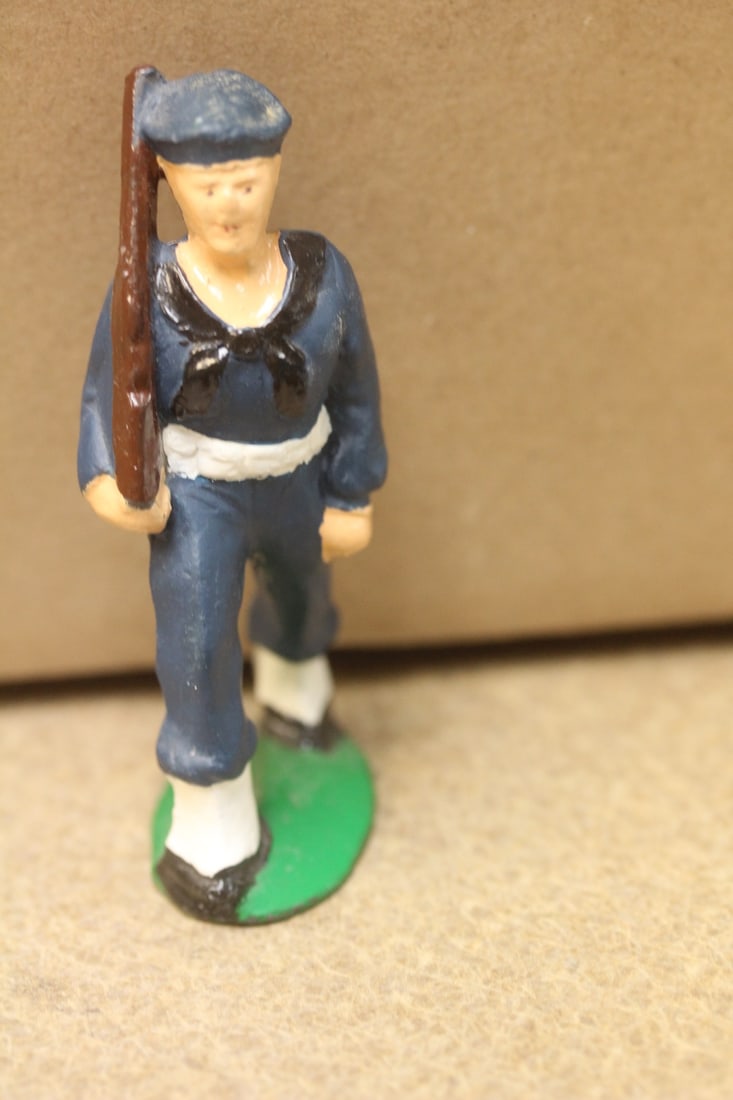 Lead Soldier: 3 1/4" tall