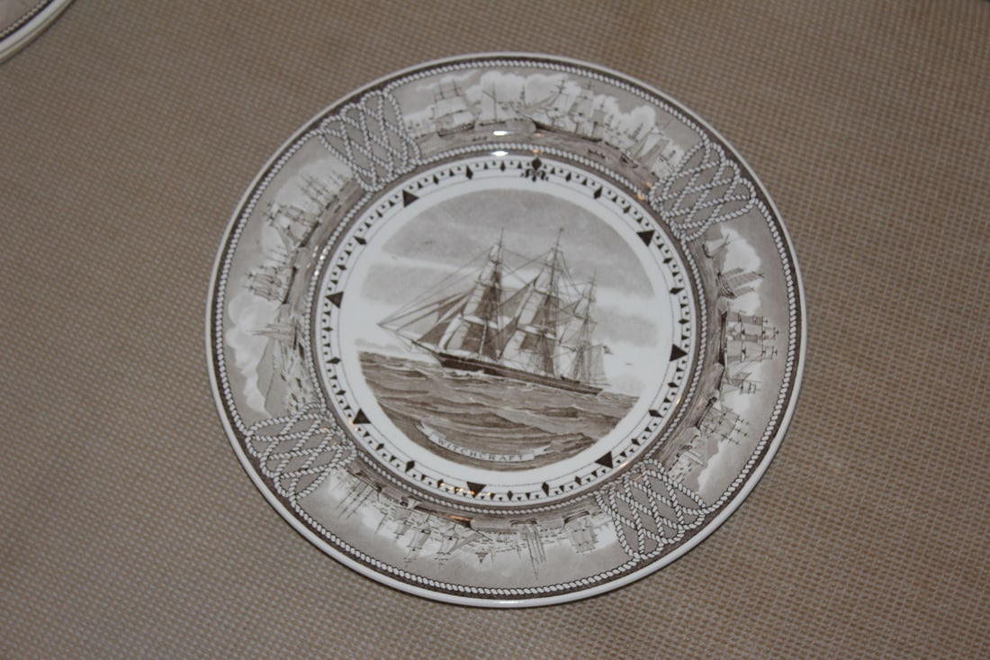 Wedgwood Clipper Chip Plate: 9 3/8" in diameter