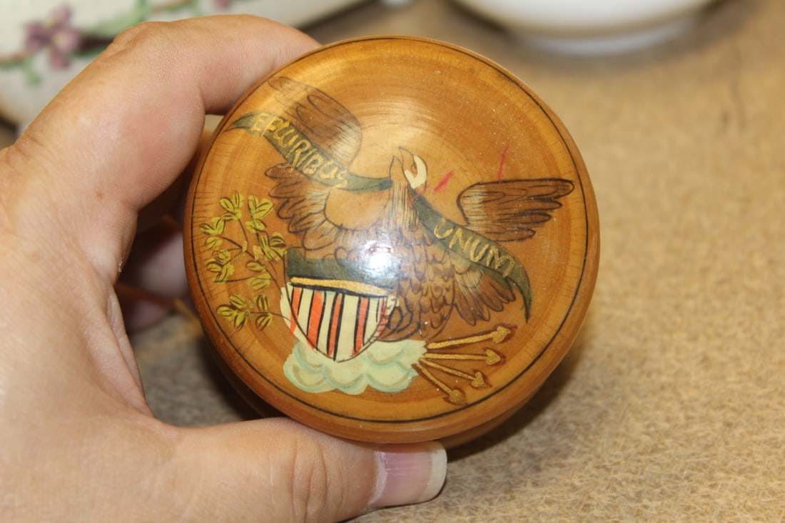 Eagle Wooden Round Trinket Box: 3" in diameter