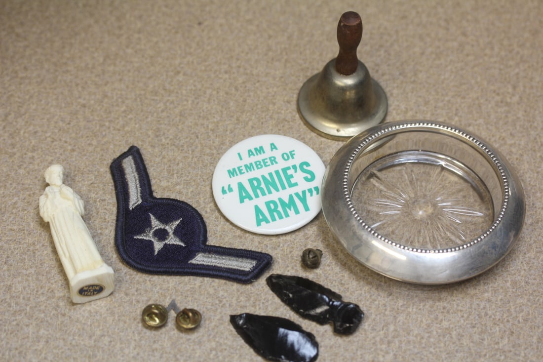 mens hole lot: to include sterling rim coaster, arrow heads, patch, bell, small figurine, pins, etc.