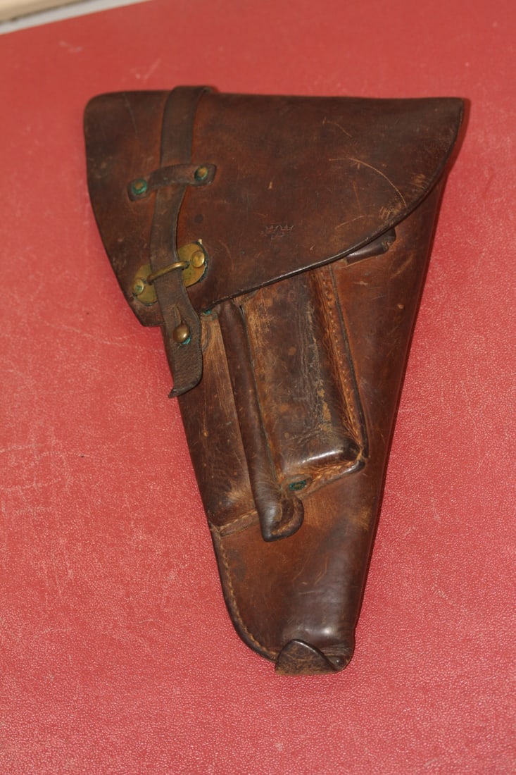 World War II Leather Gun Holster: and magazine holder