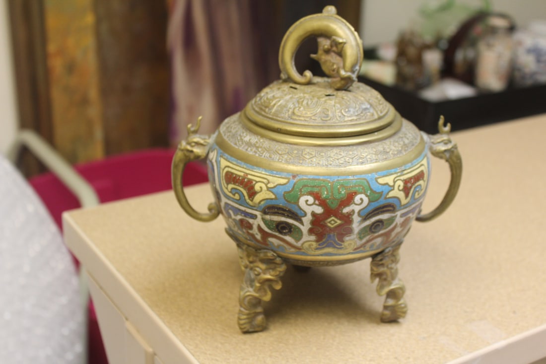 cloisonne urn: Chinese or Japanese, please note; finist a little loose, 9 1/4" tall, old