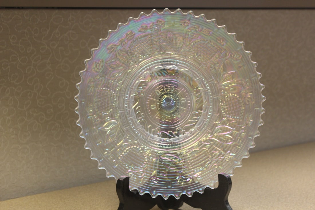 Clear Carnival Iridescent Glass Plate: 9 1/4" in diameter