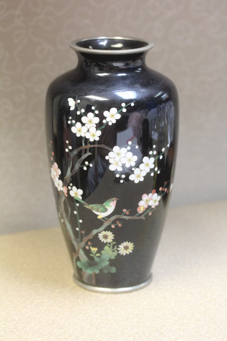 Antique Japanese Cloisonne Vase: silver wire - early 20th century - 7 3/8" tall