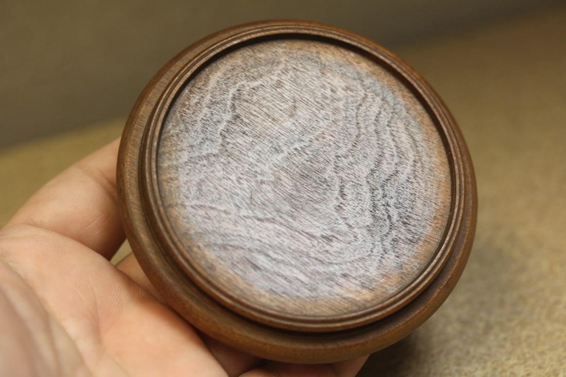 Antique/Vintage Chinese Vase Stand: wooden carved - inside diameter= 2 3/4"