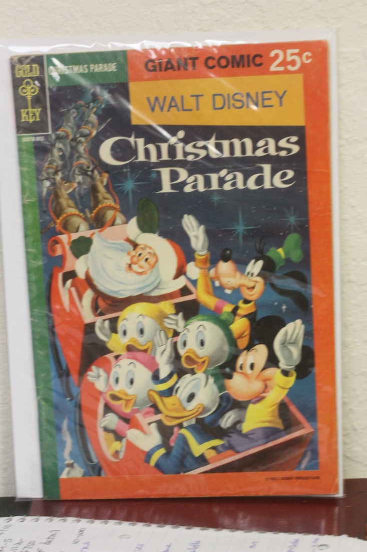 Gold Key Walt Disney's Giant Comic: Christmas Parade
