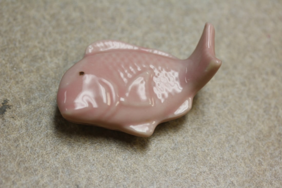 Japanese Porcelain Chop Stick Rest: as shown