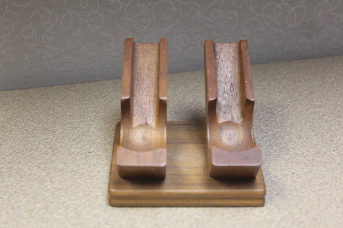 Walnut Decatur Pipe Holder: as shown