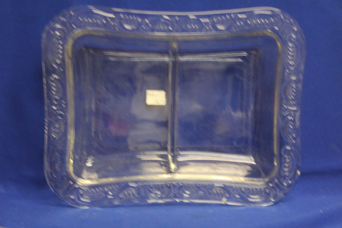 Press Glass Container: 11 5/8" across