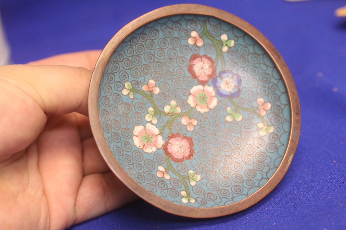 Vintage Chinese Cloisonne Dish: 3 3/4" in diameter - please note= one underside flaw - marked "China"