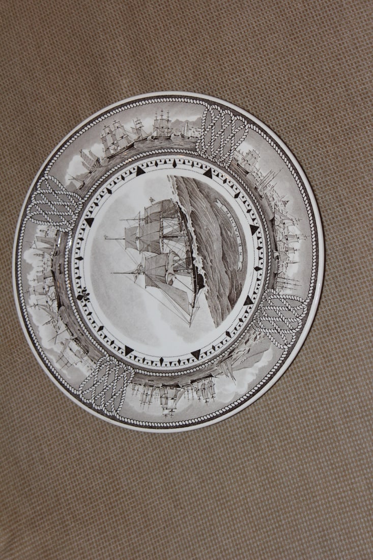 Wedgwood Clipper Chip Plate: 9 3/8" in diameter