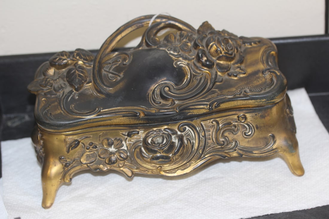 Art Nouveau Metal Jewelry Box (1 of 7)
