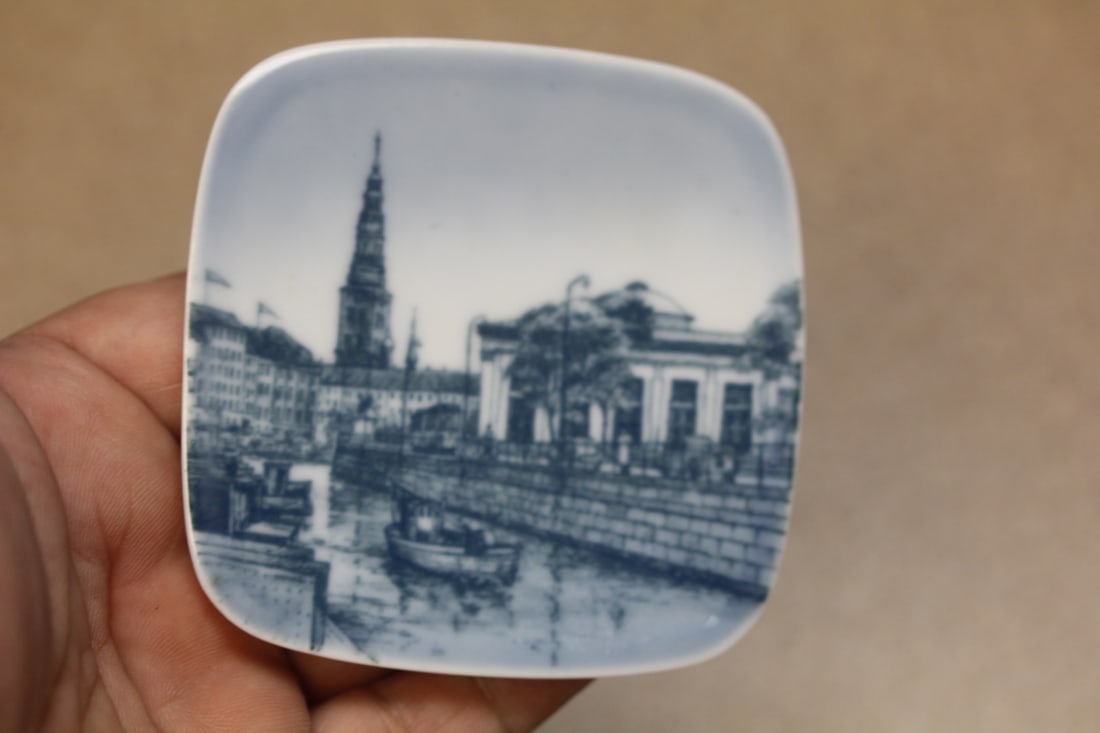 Small B&G Denmark Plate: 3 1/8" square