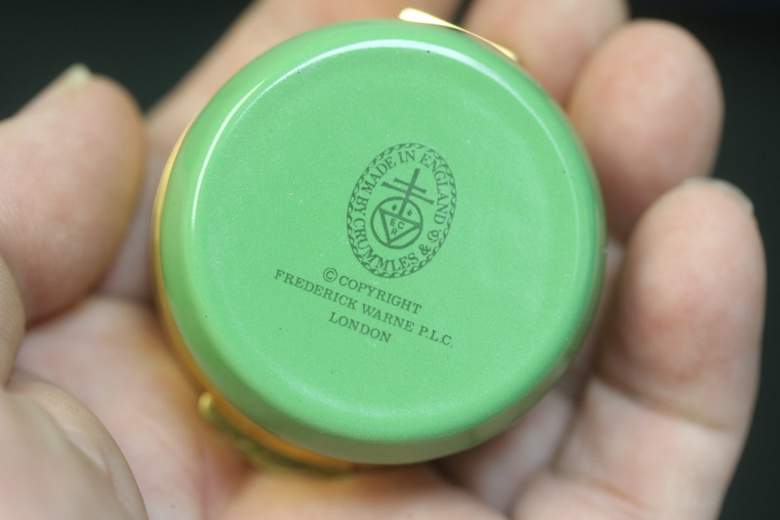 Crummles Enamel Box - 3