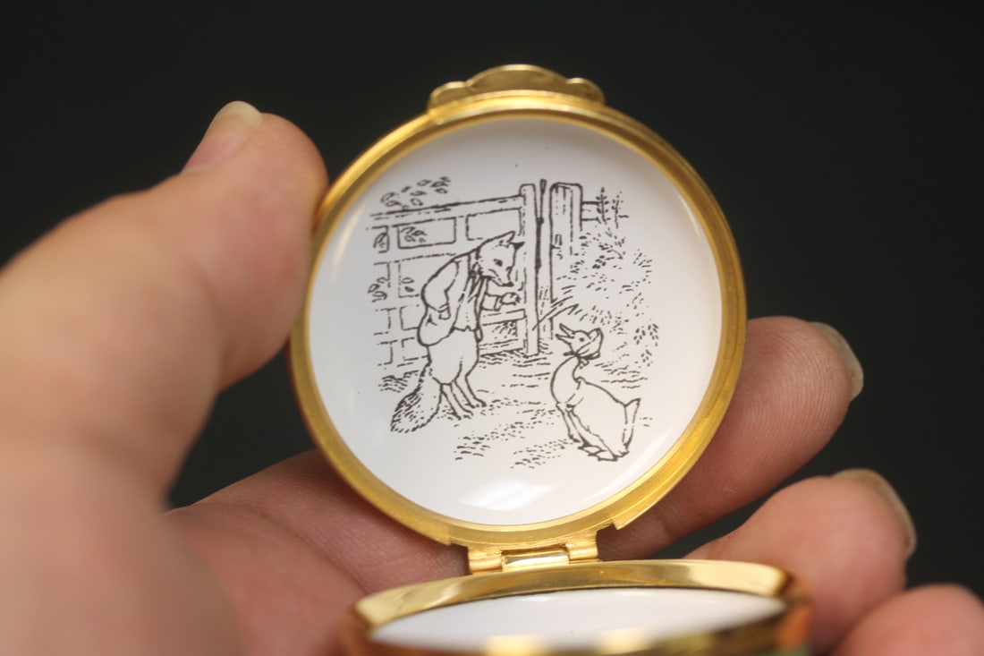 Crummles Enamel Box - 4