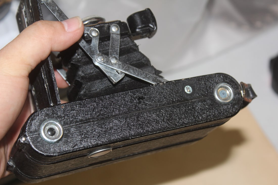 Falcon Model 4 Bellow Camera - 6