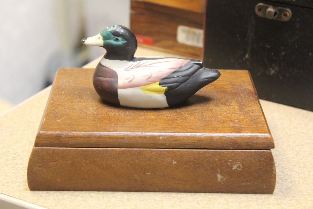 A Duck Cigar/Tobacco Box: 6 1/4" wide
