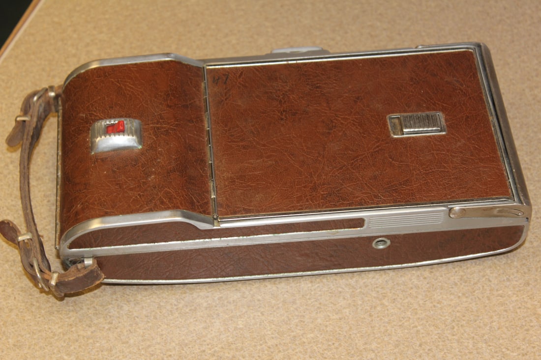 Polaroid Folding Camera - 5