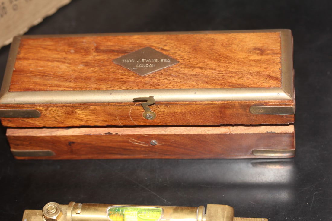 Vintage Brass Level - 2